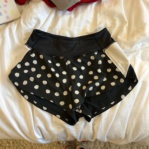 Outdoor voices polka dot Hudson shorts size small